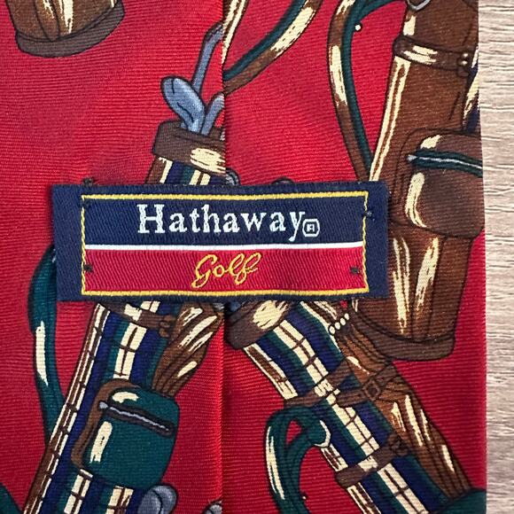 Hathaway Golf Silk Mens Neck Tie‎ Novelty Image with Golf Club Bag Burgundy - Picture 2 of 5